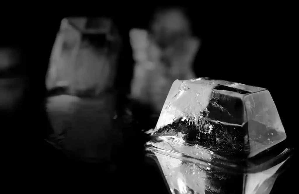 Le glaçon pyramide ou demi-dé